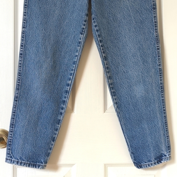 Chic 80's Vintage Medium Wash High Waisted Relaxed Fit Tapered Leg Mom Jeans 8P - Picture 3 of 13